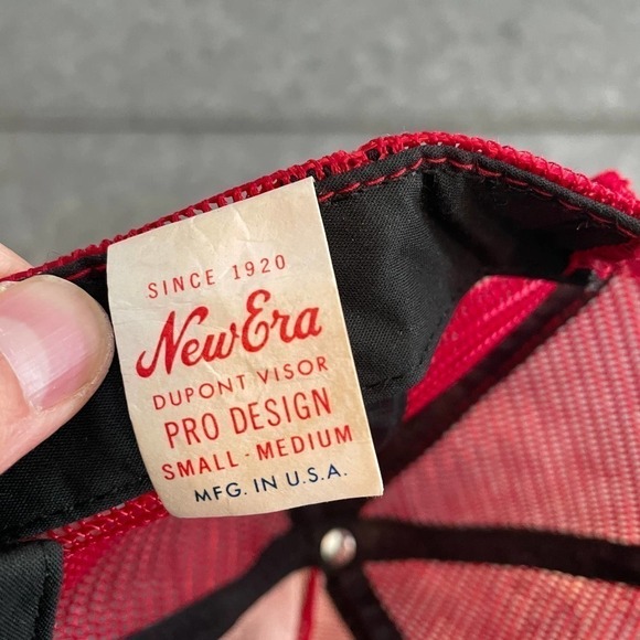 Vintage The Sports Center Nike Puma Script New Era USA Red Snapback Hat 80s 90s - Picture 8 of 9